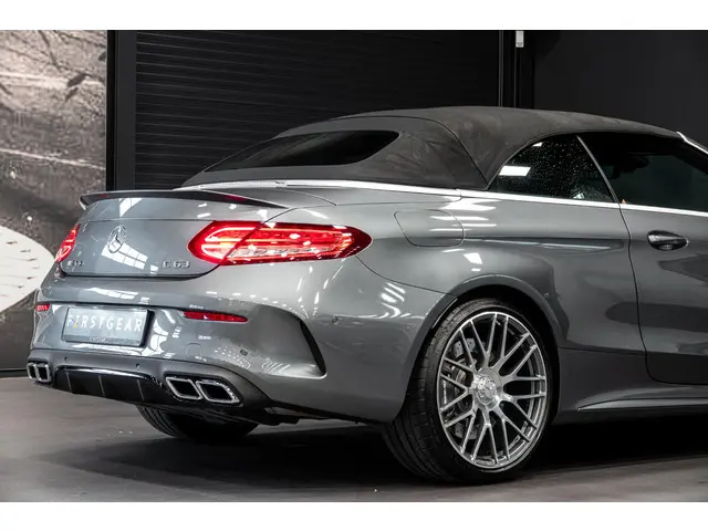 Mercedes-Benz C-Klasse Cabrio AMG 63 2018 Benzine 21