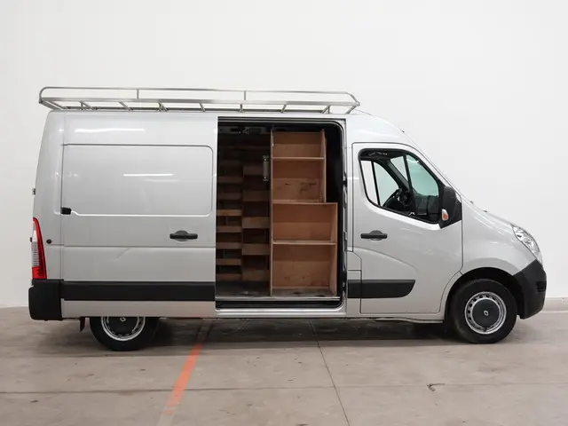 Renault Master L2H2 145PK 2020 Diesel 33