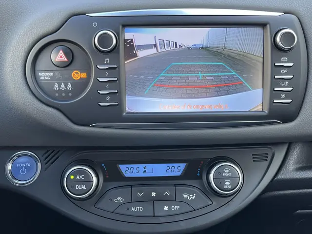 Toyota Yaris 1.5 Hybrid Active 2019 Hybride Benzine 61