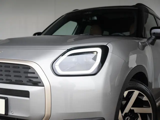 MINI Countryman E Favoured 2024 Elektrisch 13