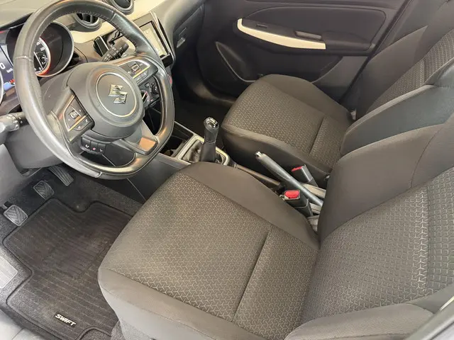 Suzuki Swift 1.2 Select Smart Hybrid 2022 Benzine 6