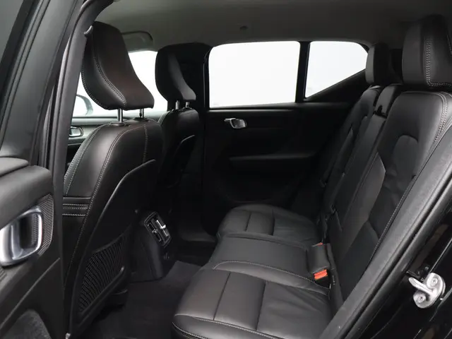 Volvo XC40 T4 Recharge Inscription 2022 Hybride Benzine 6