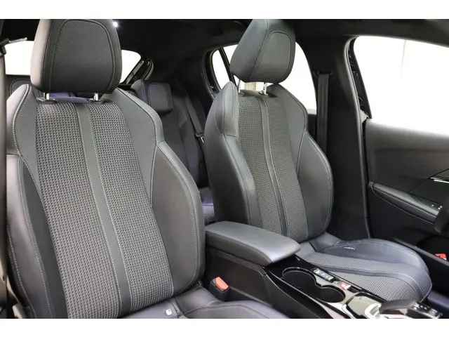 Peugeot e-208 EV GT 350 50 kWh 2020 Elektrisch 10