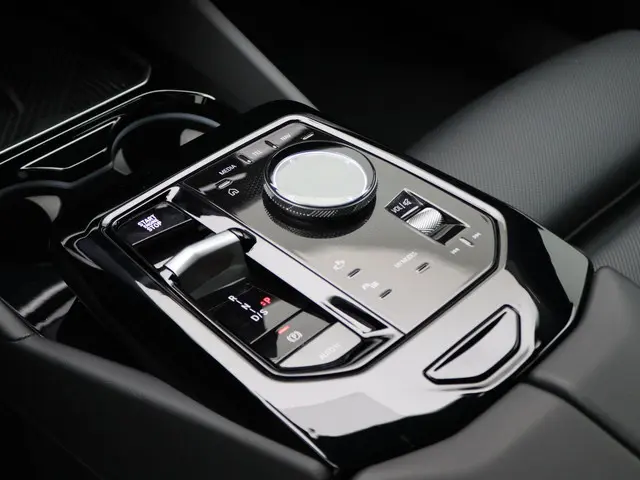 BMW 5 Serie Sedan 530e 2025 Hybride Benzine 24