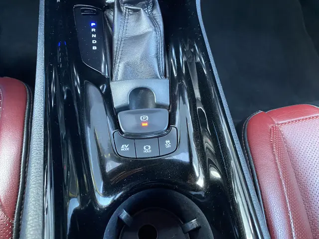 Toyota C-HR 1.8 Hybrid Bi-Tone 2018 Hybride Benzine 28