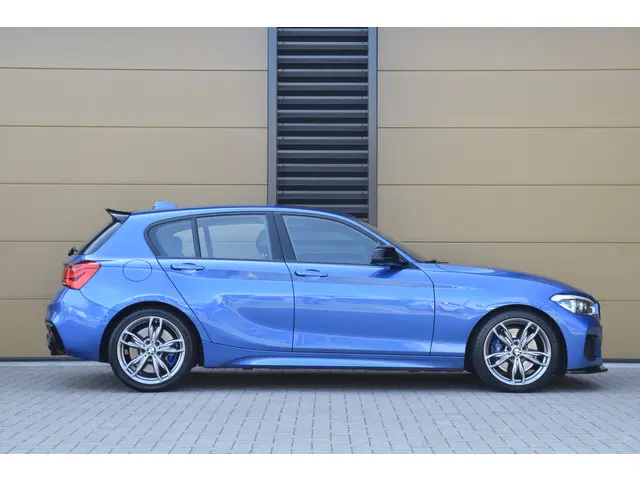BMW 1 Serie M140i xDrive 2017 Benzine 4