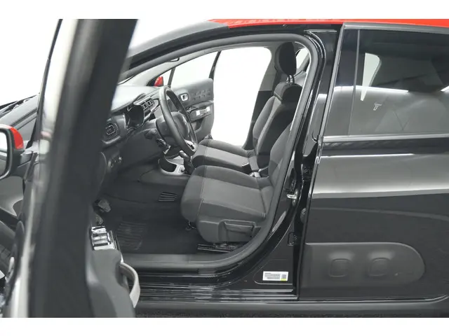 Citroën C3 PureTech 82 Shine 2018 Benzine 26