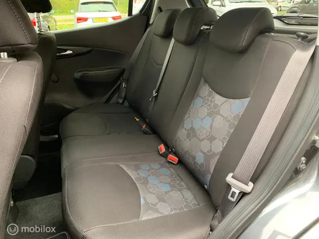 Opel KARL 1.0 Rocks Online Edition 2018 Benzine 18