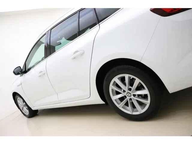 Renault Mégane Estate 1.2 TCe 100pk Limited 2018 Benzine 16