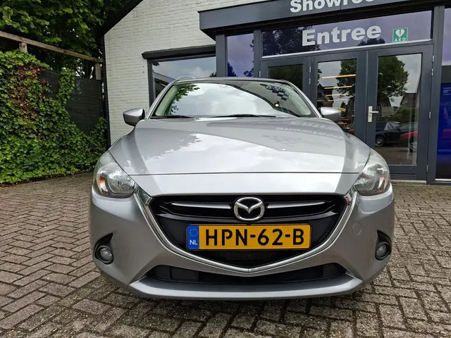 Mazda 2 1.5 Skyactiv-G GT-M Line 2016 Benzine 2