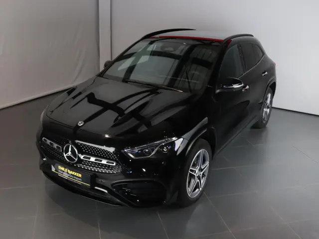 Mercedes-Benz GLA 250 e AMG Line 2024 Hybride Benzine 3