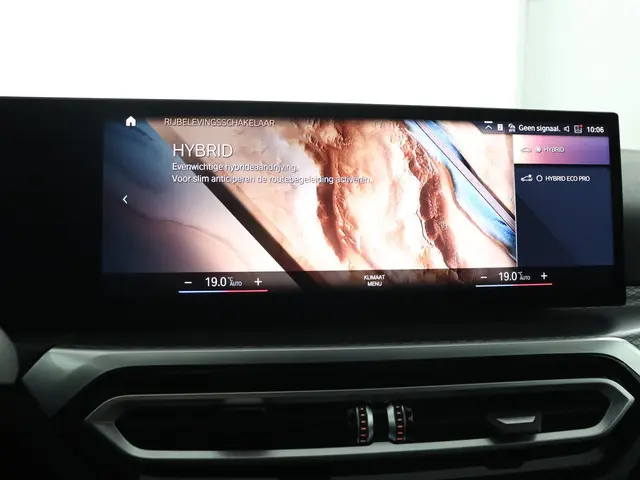 BMW 3 Serie 330e 2024 Hybride Benzine 54