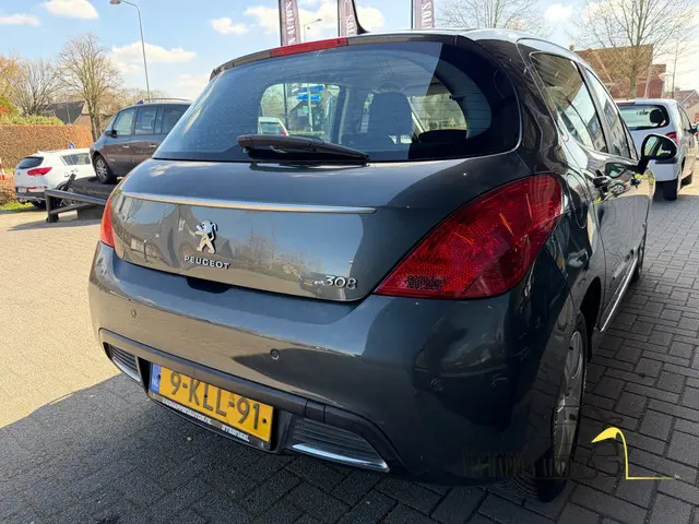 Peugeot 308 1.6 VTi Style / apk 3-2027 2013 Benzine 10