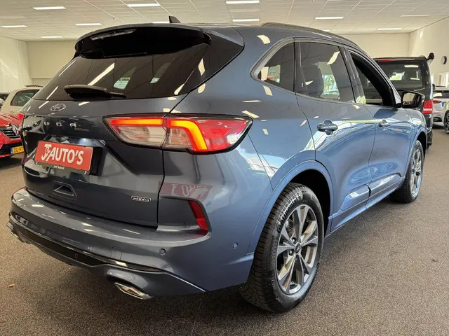Ford Kuga 2.5 PHEV ST-Line X 2022 Hybride Benzine 6
