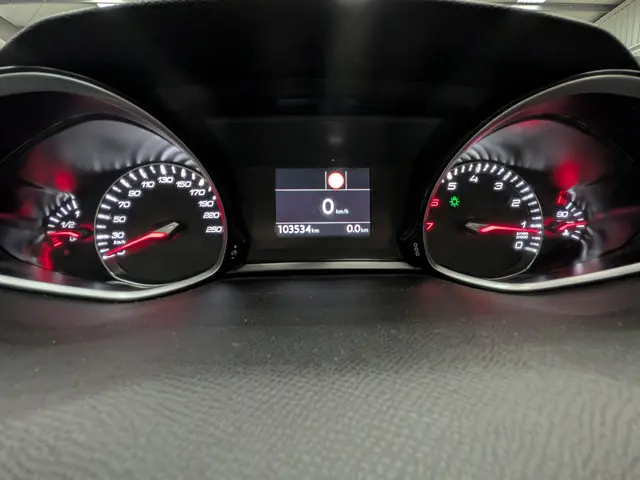 Peugeot 308 1.2 PureTech Allure 2018 Benzine 13