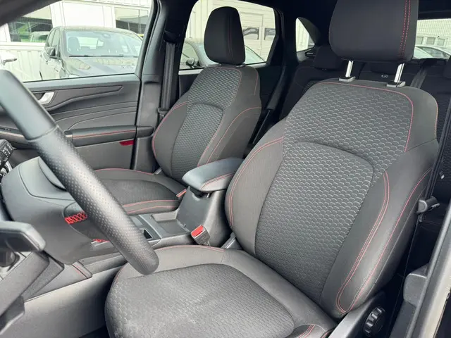 Ford Kuga 2.5 FHEV ST-Line 2025 Hybride Benzine 7