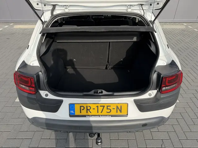 Citroën C4 Cactus 1.2 PureTech Shine 2017 Benzine 22