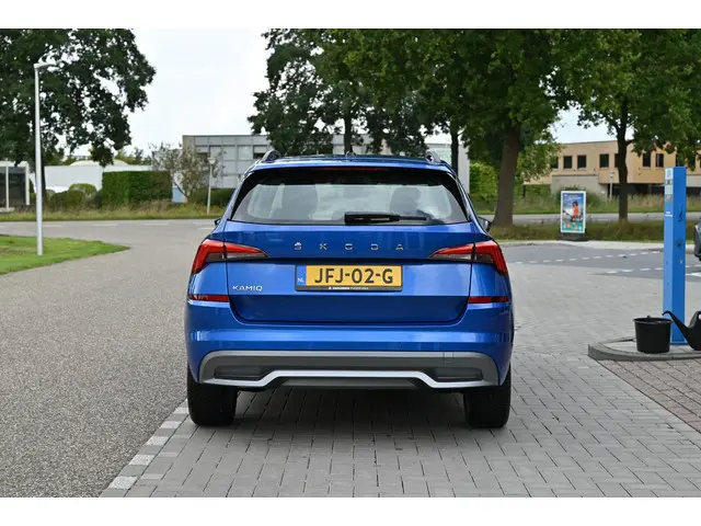 Škoda Kamiq 1.0 TSI Ambition 2024 Benzine 6