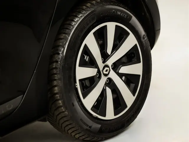 Renault Clio 1.0 TCe 90 Equilibre Sport 2022 Benzine 12