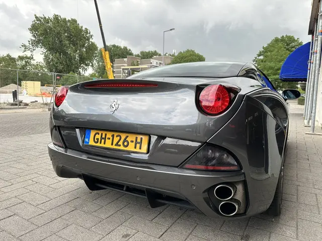 Ferrari California 4.3 V8 HELE 2013 Benzine 10