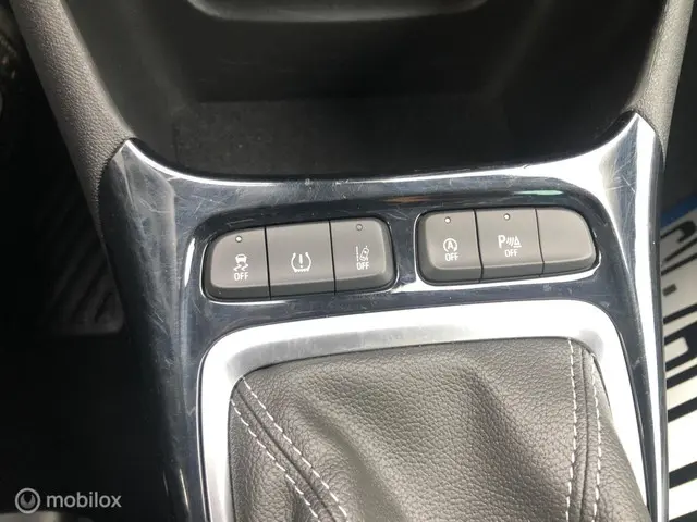 Opel Crossland 1.2 Turbo Elegance 2024 Benzine 14