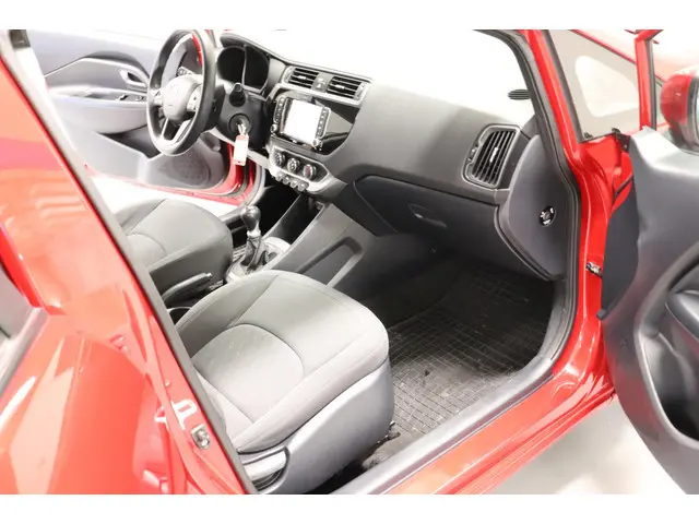 Kia Rio 1.2 CVVT ComfortLine 2017 Benzine 20