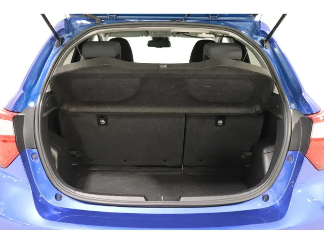 Toyota Yaris 1.5 Hybrid Dynamic, 2020 Hybride Benzine 10