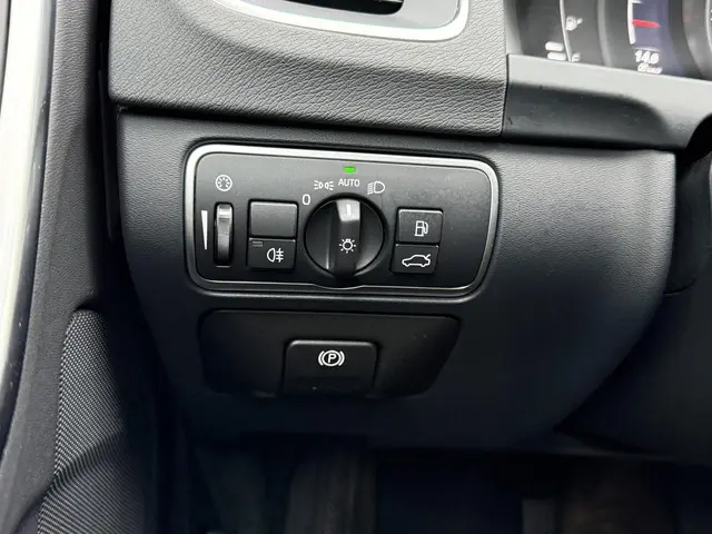 Volvo S60 1.5 T3 Polar+ Dynamic Aut. 2018 Benzine 34