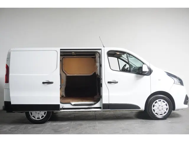 Nissan NV300 L1H1 Optima 2019 Diesel 16