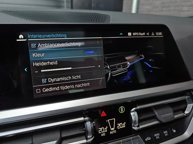 BMW 3 Serie Touring 330e M Sport 2022 Hybride Benzine 26
