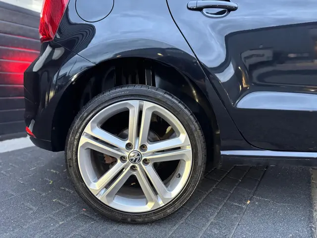 Volkswagen Polo 1.2 TSI Highline 2016 Benzine 19
