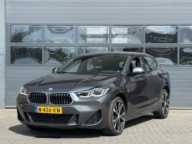 BMW X2 SDRIVE20I BUSINESS EDITION 2021 Benzine
