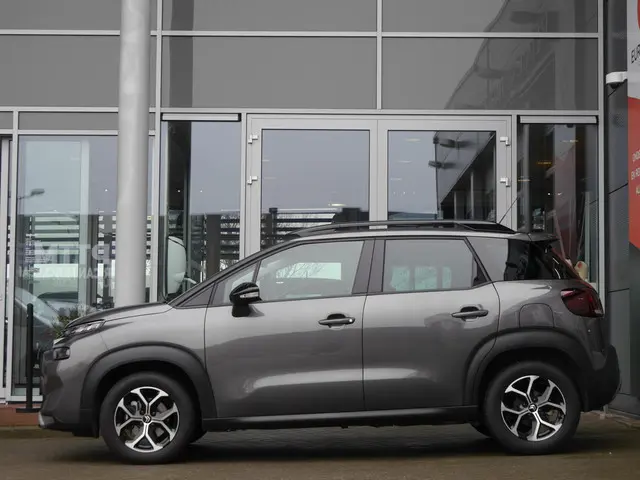 Citroën C3 Aircross 1.2 PureTech Shine 130PK 2024 Benzine 3