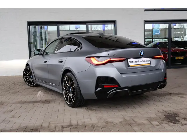 BMW i4 M50 High Executive 84 kWh 2023 Elektrisch 2