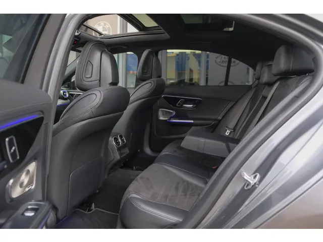 Mercedes-Benz C-Klasse C300 AMG 258pk 2021 Benzine 11