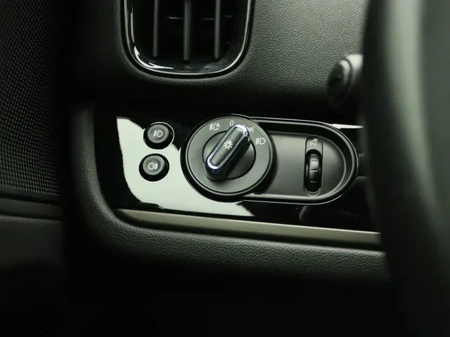 MINI Countryman Cooper S E ALL4 2022 Hybride Benzine 15