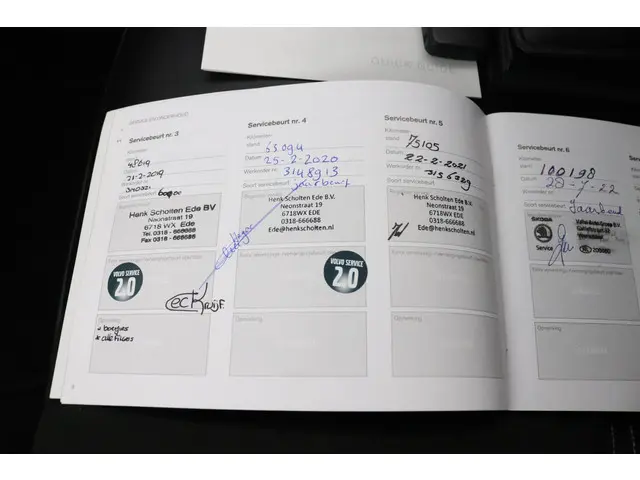 Volvo V40 2.0 D2 R-Design 2016 Diesel 18