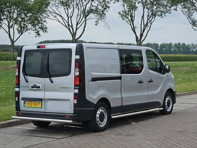 Renault Trafic 2.0 DCI 2021 Diesel 3
