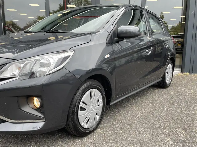 Mitsubishi Space Star 1.2 Connect+ 2024 Benzine 13