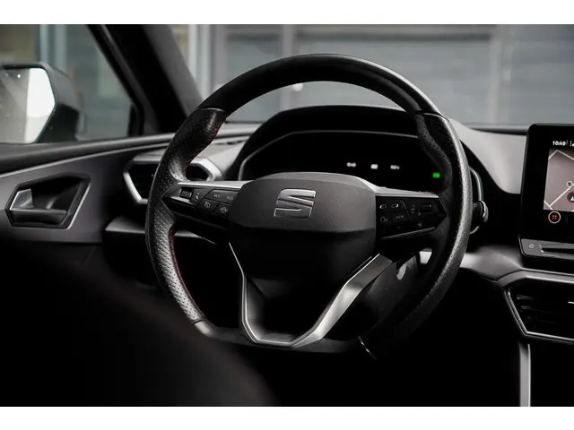 SEAT Leon Sportstourer 1.5 eTSI FR 2021 Benzine 6