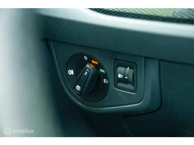 Volkswagen Polo 1.0 TSI Life Business 2022 Benzine 23