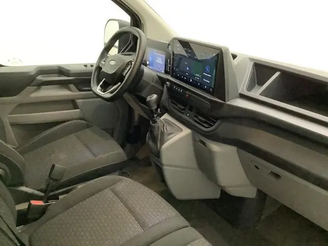 Ford Transit Custom 320 2.0 TDCI L1H1 Trend 2024 Diesel 3