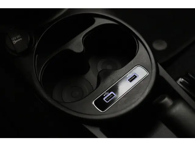 Fiat 500C 1.0 Hybrid Dolcevita 2024 Benzine 22