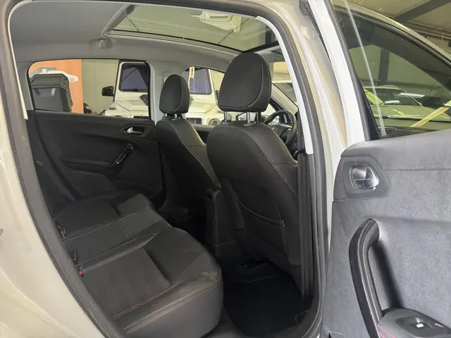Peugeot 208 1.2 PureTech GT-Line 2019 Benzine 19
