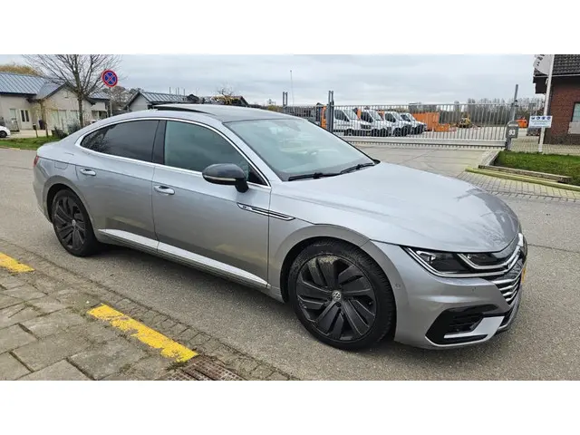Volkswagen Arteon 2.0 TDI Business R 2018 Diesel 5