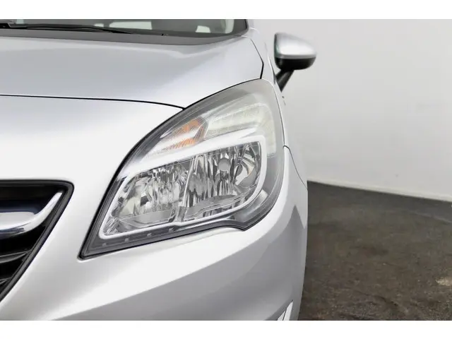 Opel Meriva 1.4 Turbo Cosmo grijs 2015 Benzine 39