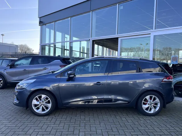 Renault Clio Estate 0.9 TCe Limited 2018 Benzine 14
