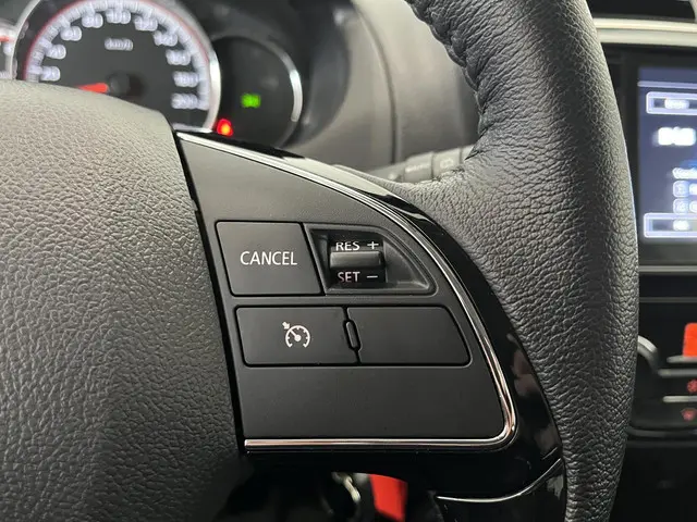 Mitsubishi Space Star 1.2 Dynamic 2024 Benzine 10