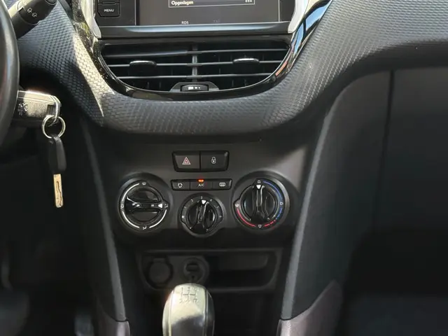 Peugeot 2008 1.2|Airco|Cruise|Trekhaak|Navi 2016 Benzine 12