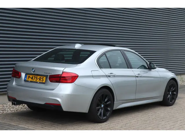 BMW 3 Serie 328I M-Pakket - DAK - VOL! 2016 Benzine 23